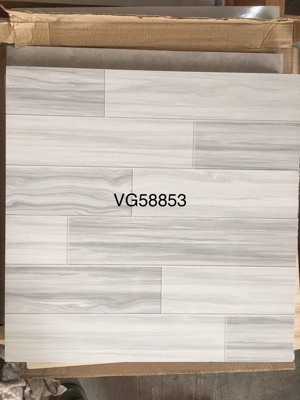 Gạch lót Royal 58853
